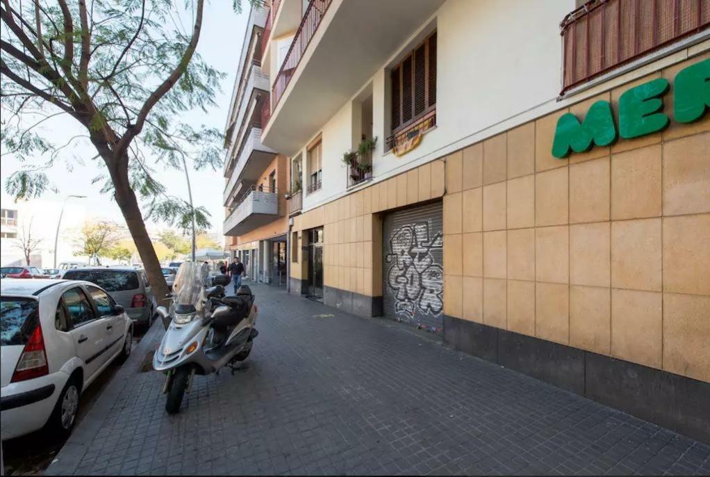 Apartment Carrer D'Olesa Barcelona Exterior photo